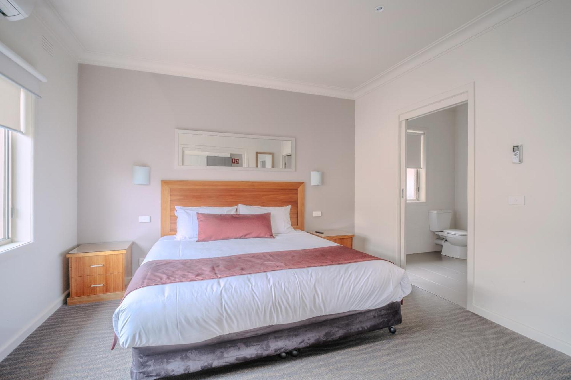 The Wyndhamere Motel Shepparton Bagian luar foto