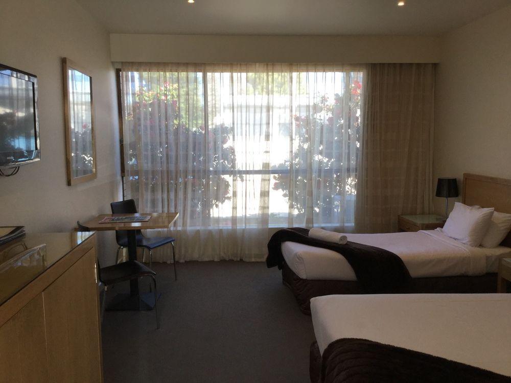 The Wyndhamere Motel Shepparton Bagian luar foto