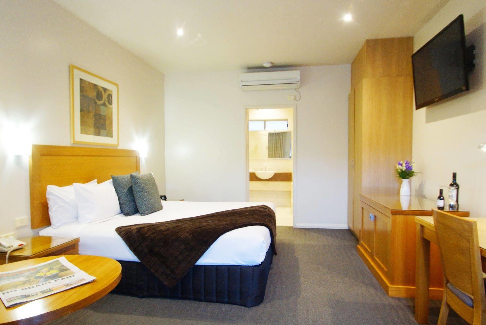 The Wyndhamere Motel Shepparton Bagian luar foto