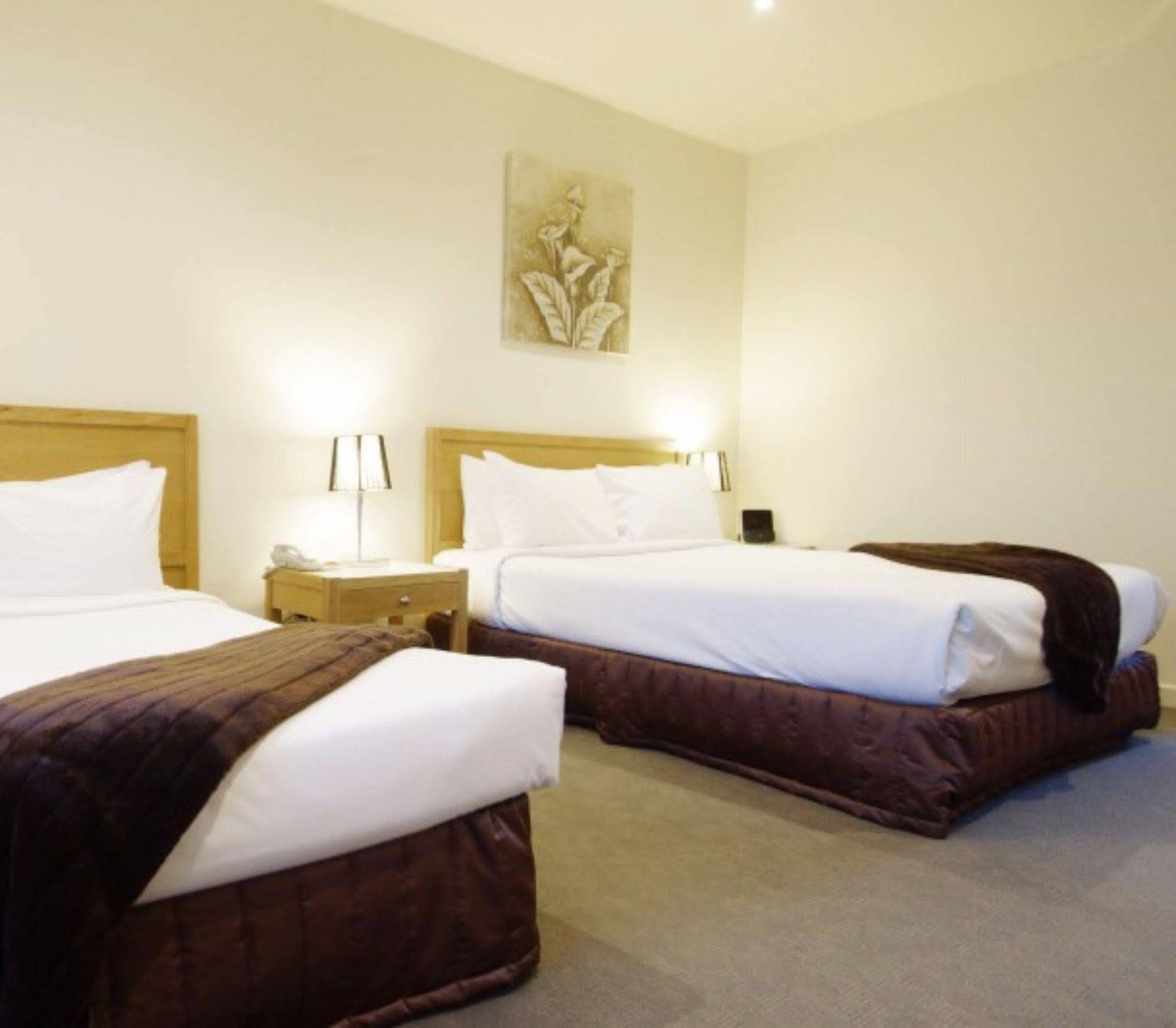 The Wyndhamere Motel Shepparton Bagian luar foto