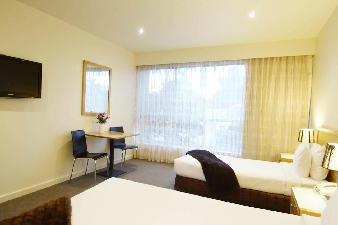 The Wyndhamere Motel Shepparton Bagian luar foto
