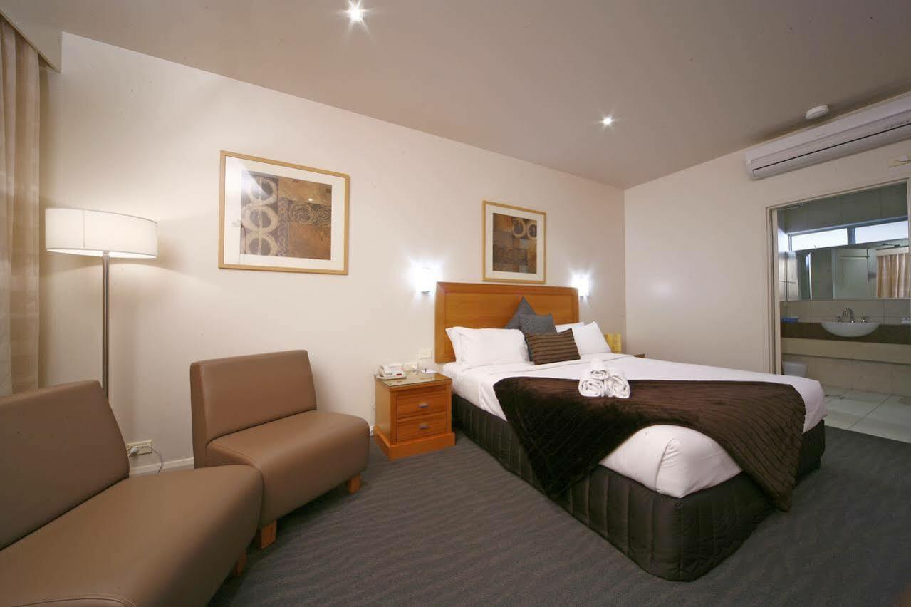 The Wyndhamere Motel Shepparton Bagian luar foto